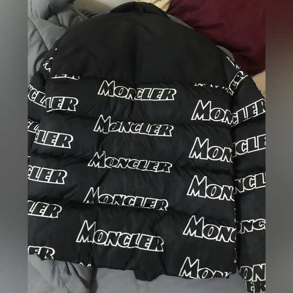 Moncler Faiveley - Picture 3 of 10